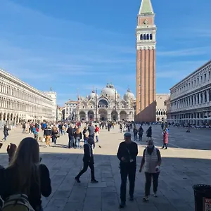 https://san-marco-paradise-apartment.hotelinveneto.com